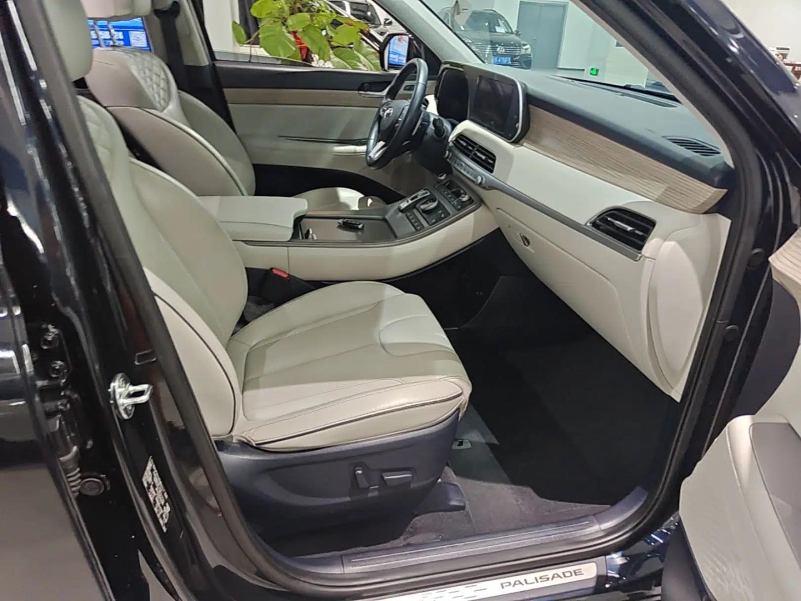Hyundai Palisade 2021 3.5L Automatic 4x4 GLS — миниатюра 19