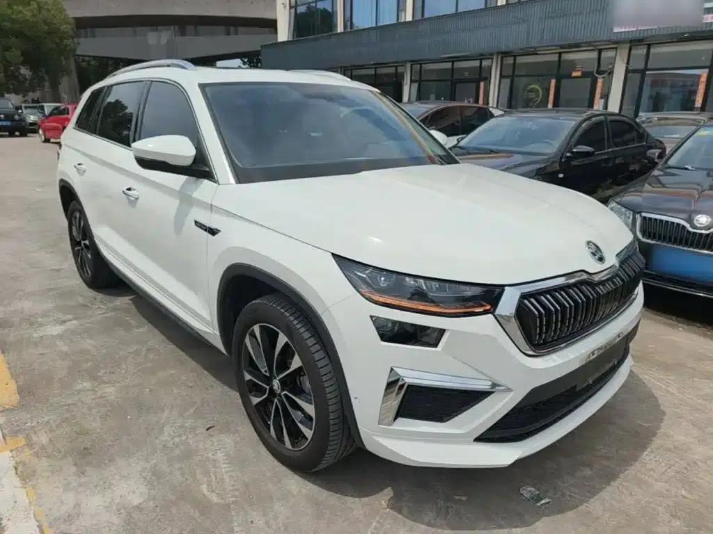 2024 Skoda Kodiaq TSI330 7-seater 2WD Luxury Edition — миниатюра 4
