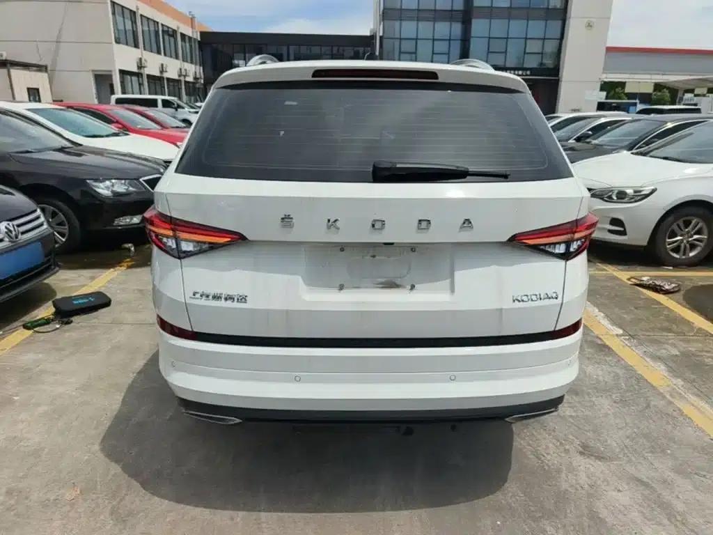 2024 Skoda Kodiaq TSI330 7-seater 2WD Luxury Edition — миниатюра 6