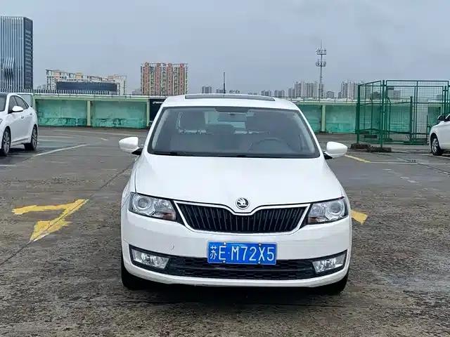 Rapid 2014 1.4TSI DSG Comfort Edition