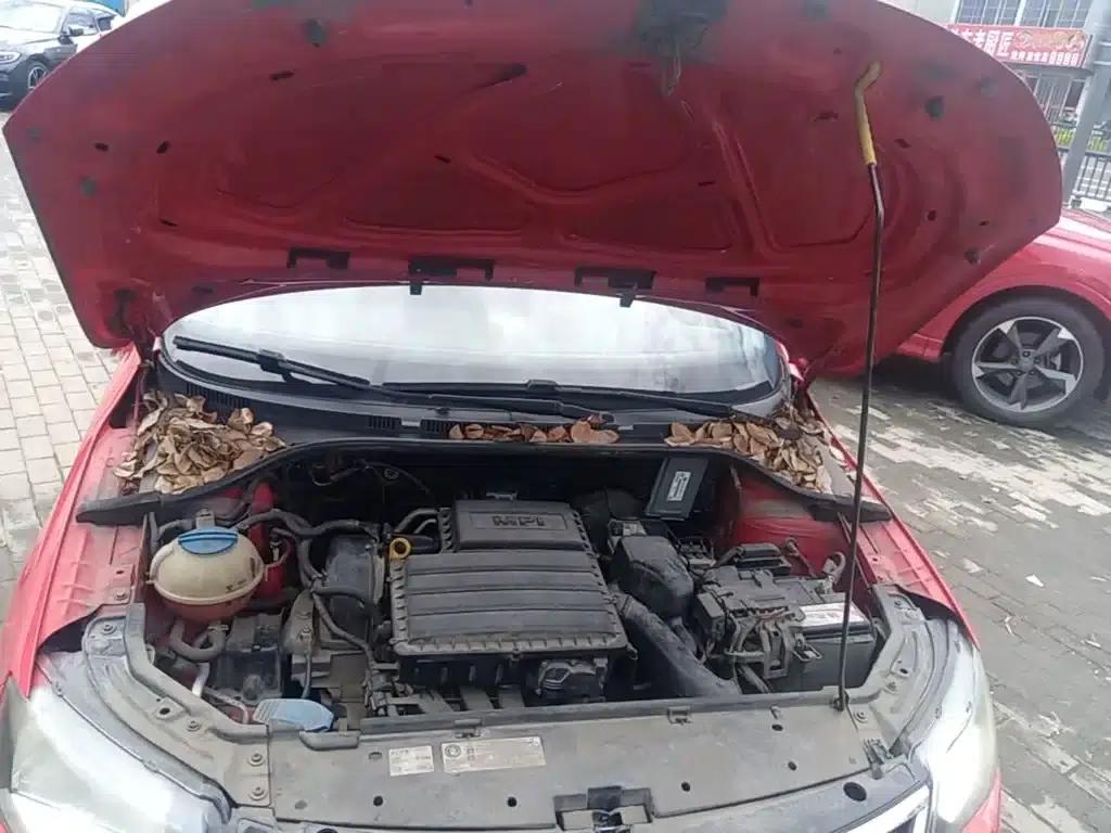 Rapid 2014 1.6L Automatic Enjoy Edition — миниатюра 20