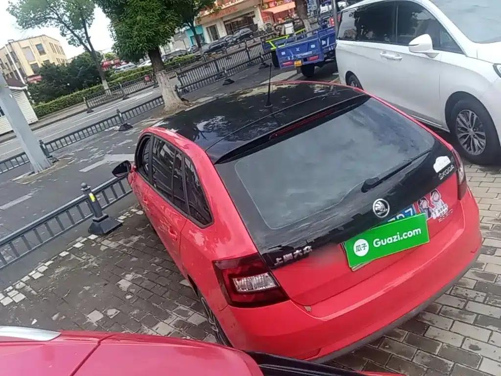 Rapid 2014 1.6L Automatic Enjoy Edition — миниатюра 5