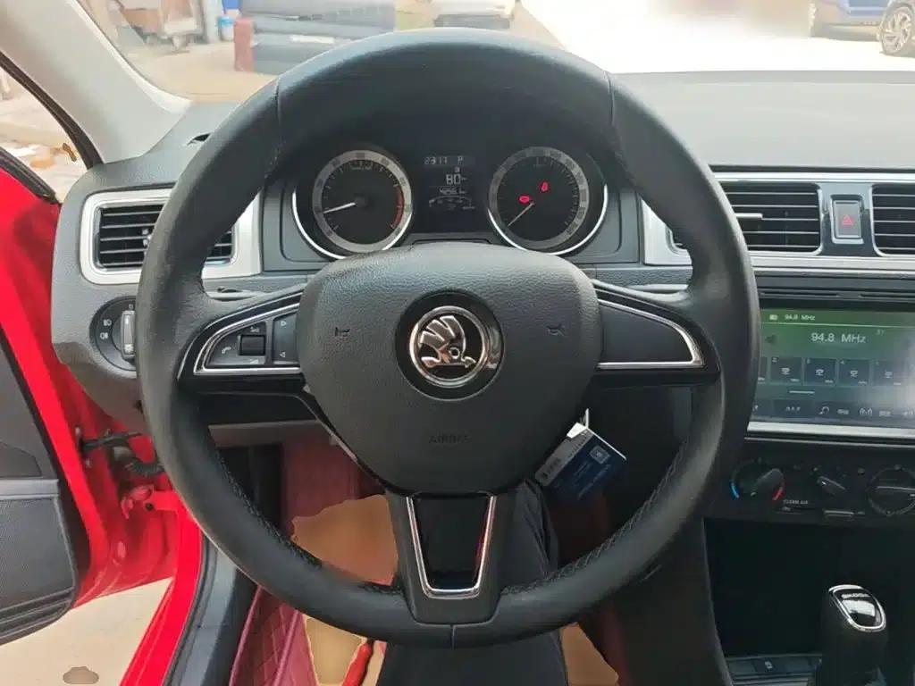 Rapid 2019 Facelift 1.5L Automatic Comfort Edition (China VI Emission Standard) — миниатюра 11