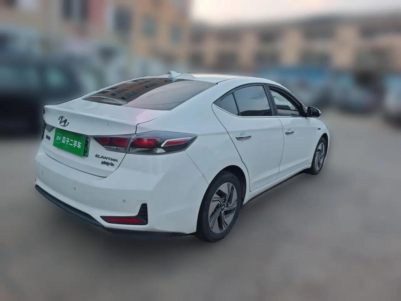 Hyundai Elantra PHEV 2019 1.6L PHX Le Xing Edition — миниатюра 6