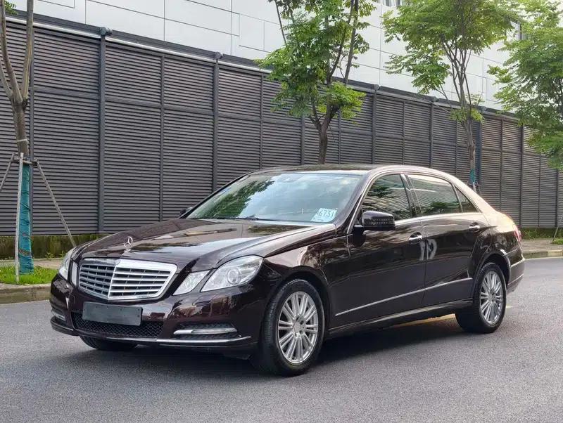 Mercedes-Benz E-Class 2011 E 300 L Luxury Edition — миниатюра 1