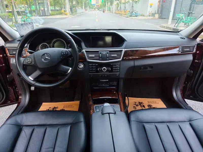 Mercedes-Benz E-Class 2011 E 300 L Luxury Edition — миниатюра 12