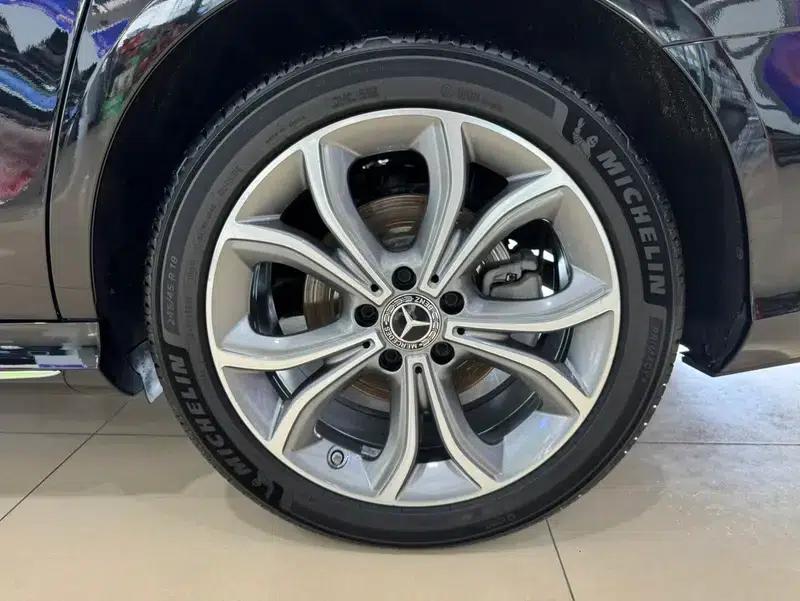 Mercedes-Benz E-Class 2019 Facelift E 300 L Luxury — миниатюра 8