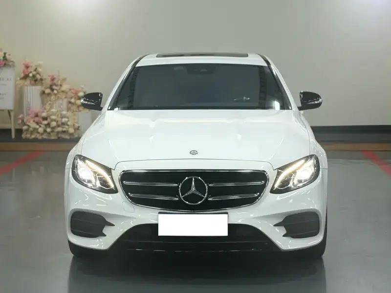 2017 Mercedes-Benz E-Class E 200 Sport 4MATIC — миниатюра 2