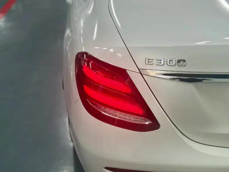 2017 Mercedes-Benz E-Class E 200 Sport 4MATIC — миниатюра 4