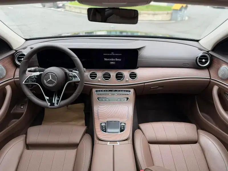 Mercedes-Benz E-Class 2022 E 300 L Luxury Sedan — миниатюра 15