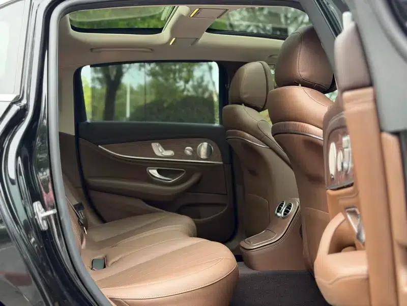 Mercedes-Benz E-Class 2022 E 300 L Luxury Sedan — миниатюра 18