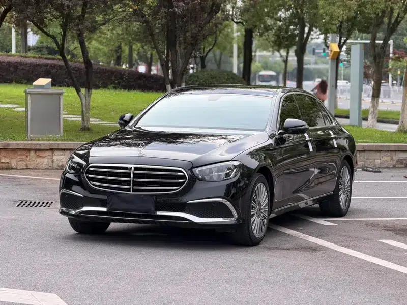 Mercedes-Benz E-Class 2022 E 300 L Luxury Sedan — миниатюра 8