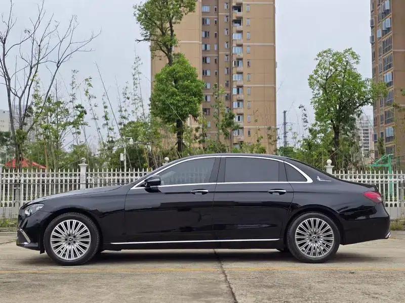 Mercedes-Benz E-Class 2021 E 300 L Premium Sedan — миниатюра 4