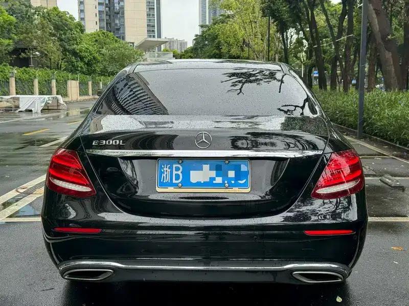 Mercedes-Benz E-Class 2019 E 300 L Fashion Edition — миниатюра 4