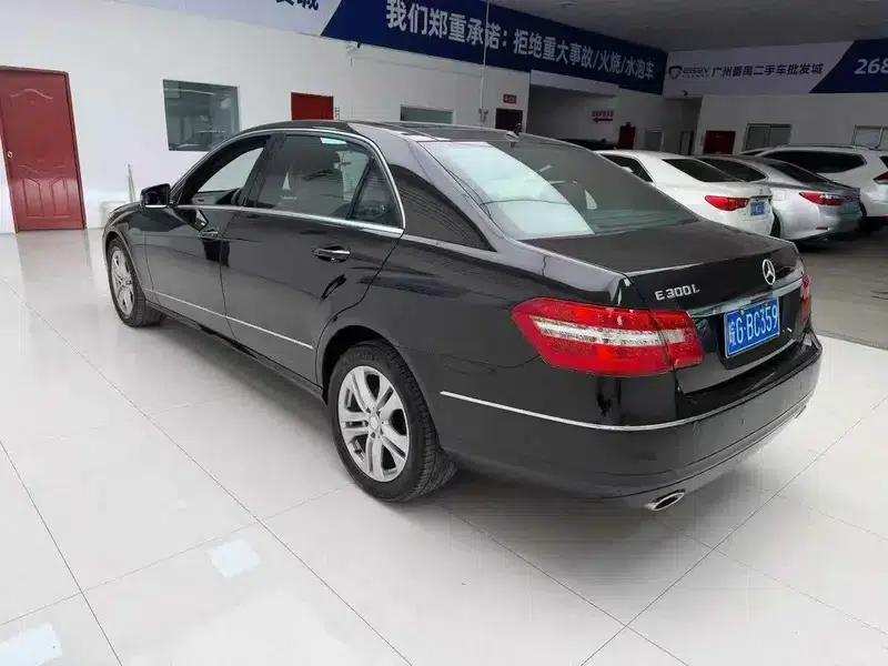 Mercedes-Benz E-Class 2011 E 300 L Luxury Edition — миниатюра 3