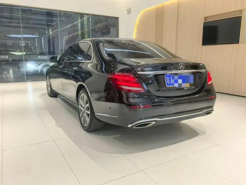 Mercedes-Benz E-Class 2018 Facelift E 300 L Fashion Model — миниатюра 4