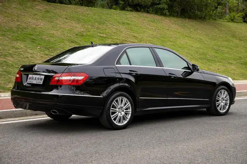 Mercedes-Benz E-Class 2010 E 300 L Fashion Edition — миниатюра 7