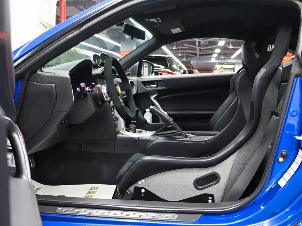 Subaru BRZ 2015 2.0i Manual — миниатюра 8