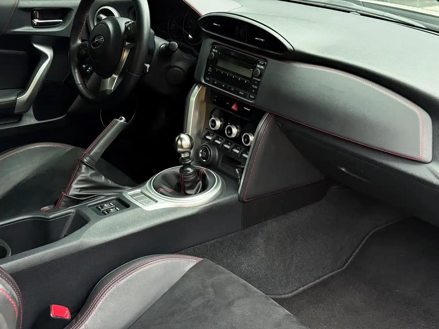 Subaru BRZ 2020 2.0L Manual Type-RS Edition — миниатюра 5