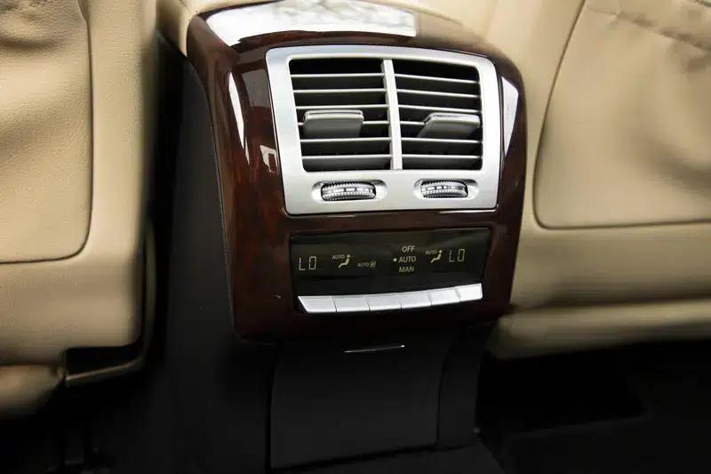 Mercedes-Benz S-Class 2010 S 300 L Luxury — миниатюра 11