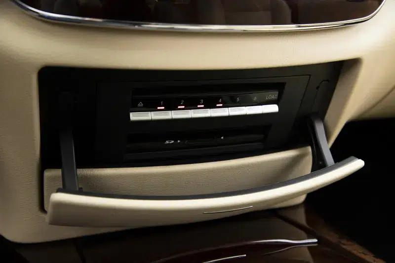 Mercedes-Benz S-Class 2010 S 300 L Luxury — миниатюра 22