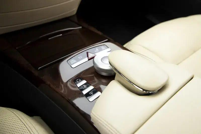 Mercedes-Benz S-Class 2010 S 300 L Luxury — миниатюра 28