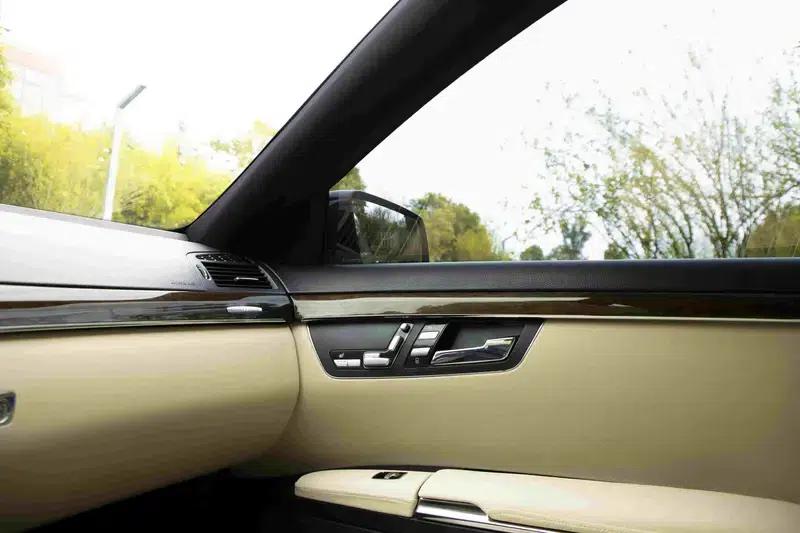 Mercedes-Benz S-Class 2012 S 300 L Grand Edition — миниатюра 17