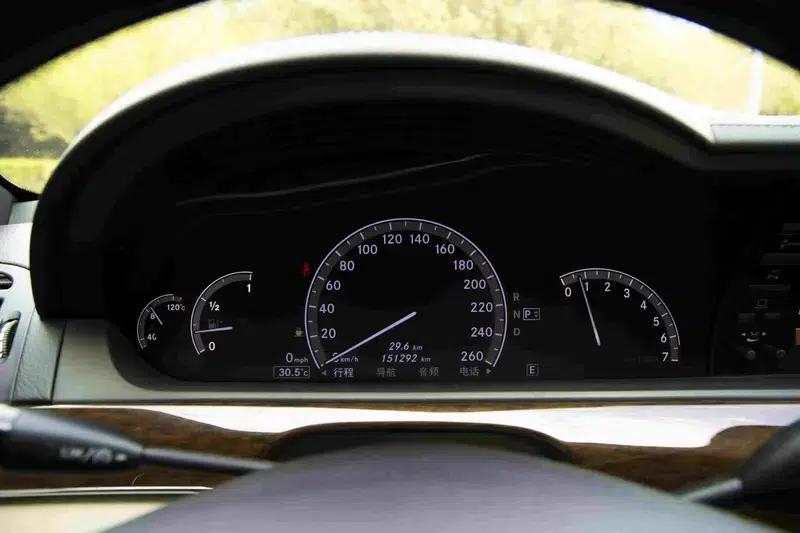 Mercedes-Benz S-Class 2012 S 300 L Grand Edition — миниатюра 21
