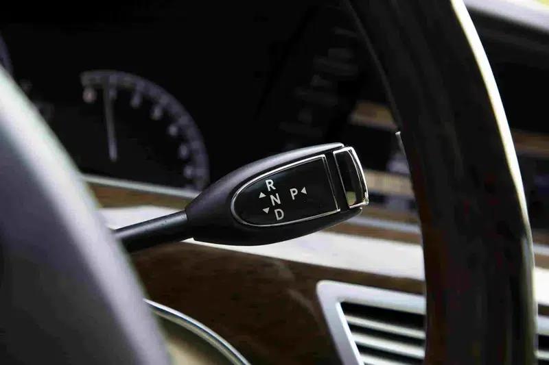 Mercedes-Benz S-Class 2012 S 300 L Grand Edition — миниатюра 23