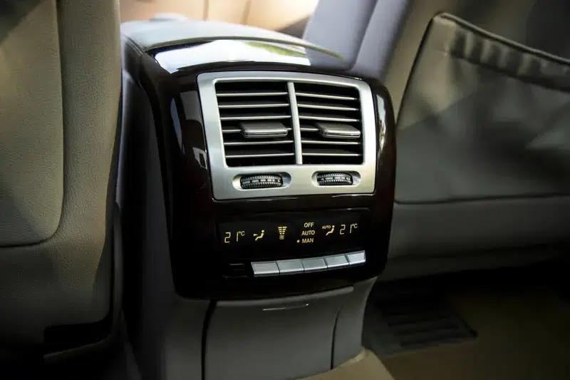 Mercedes-Benz S-Class 2012 S 300 L Grand Edition — миниатюра 17