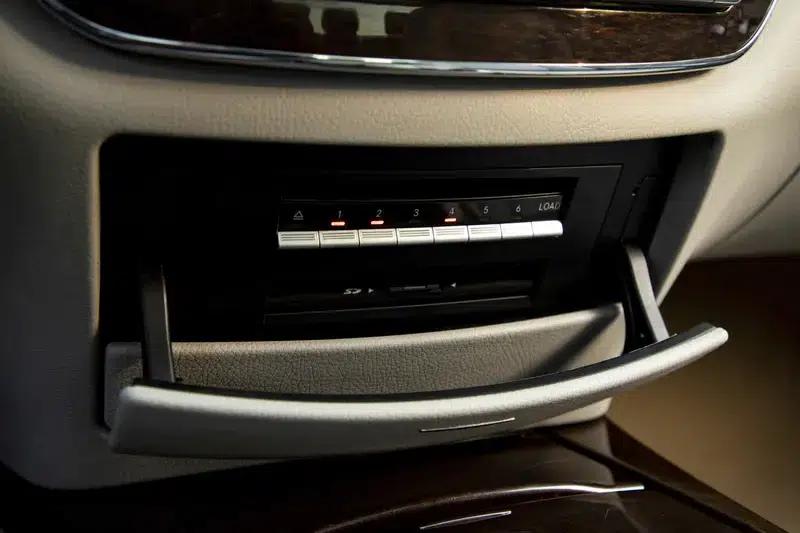 Mercedes-Benz S-Class 2012 S 300 L Grand Edition — миниатюра 18