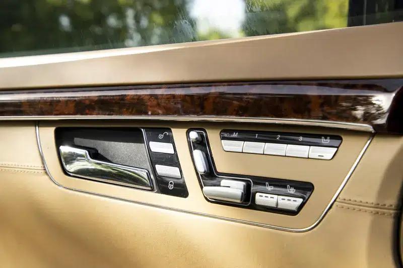 2011 Mercedes-Benz S-Class S 500 L CGI 4MATIC — миниатюра 13