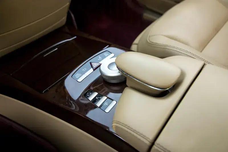 2011 Mercedes-Benz S-Class S 500 L CGI 4MATIC — миниатюра 26
