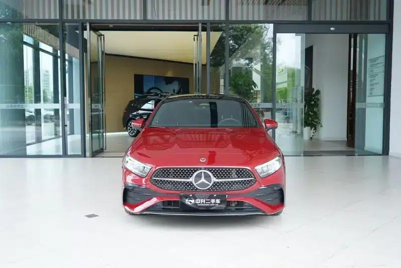 2023 Mercedes-Benz A-Class A 200 L Sport Sedan Fashion Edition — миниатюра 2