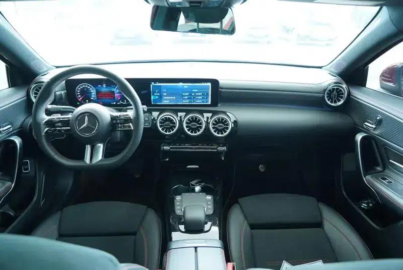 2023 Mercedes-Benz A-Class A 200 L Sport Sedan Fashion Edition — миниатюра 11