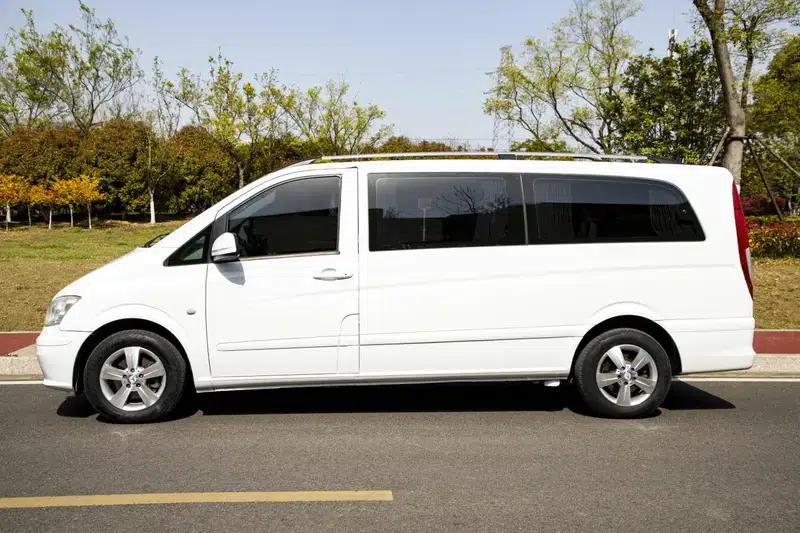2011 Nissan Vito 2.5L Business Edition — миниатюра 4