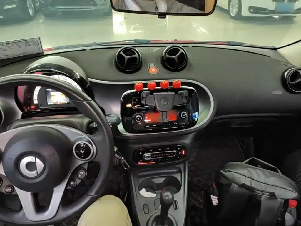 2018 Smart Forfour 1.0L 52kW Passion Edition — миниатюра 10
