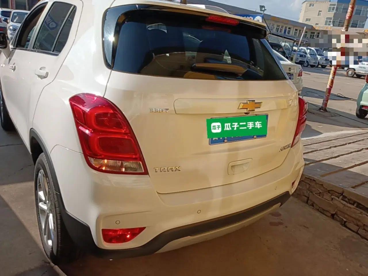 Chevrolet Trax 2018 330T Automatic Two-Wheel Drive Luxury Model — миниатюра 5