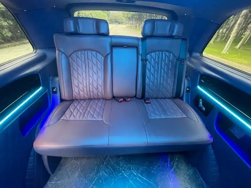 Mercedes-Benz V-Class 2018 V 260 L Premium Extended Edition (China VI Emission Standard) — миниатюра 17