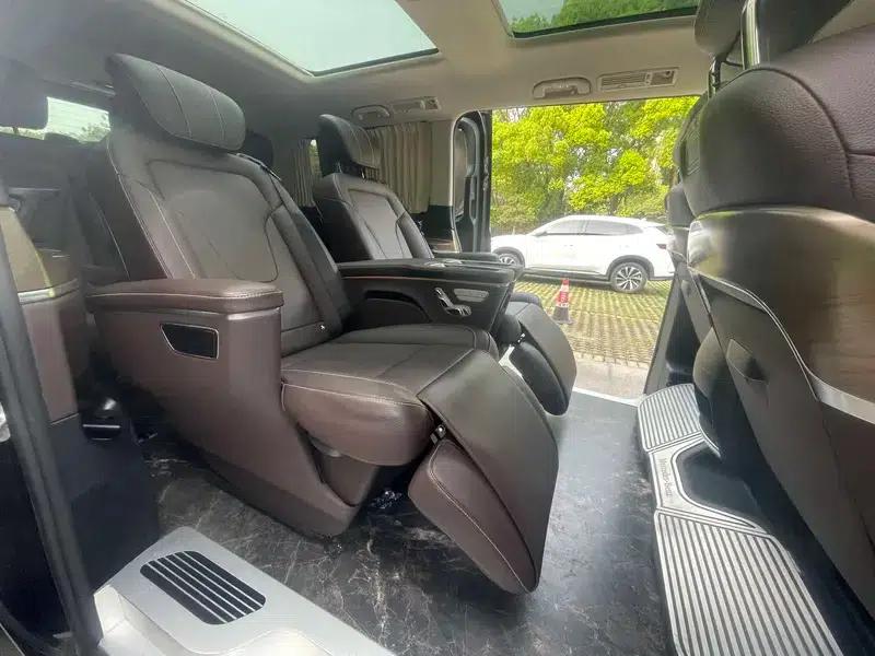 Mercedes-Benz V-Class 2022 V 260 L Long Wheelbase Luxury Edition — миниатюра 8