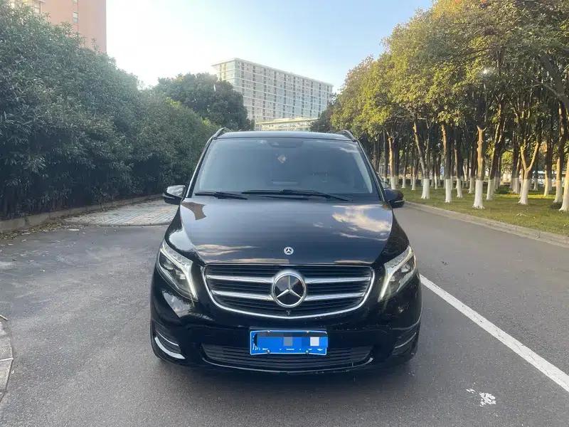 Mercedes-Benz V-Class 2018 V 260 L Premium Extended Edition (China V Emission Standard) — миниатюра 2