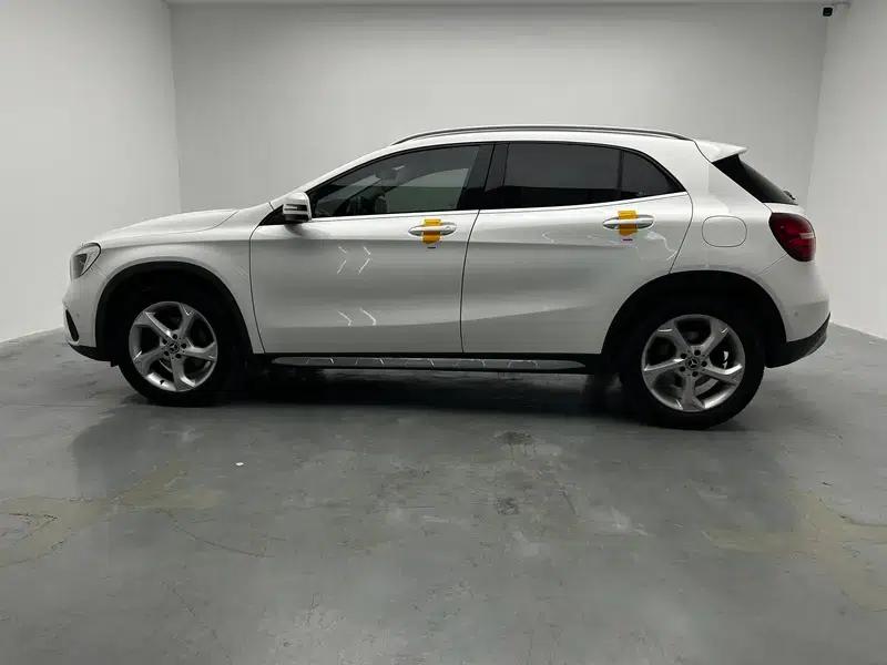 2017 Mercedes-Benz GLA 200 Dynamic — миниатюра 4