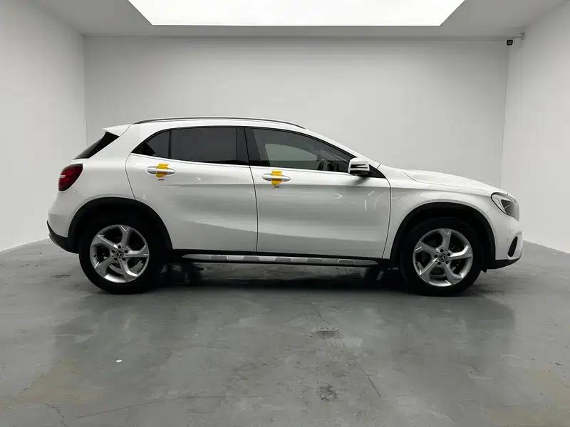 2017 Mercedes-Benz GLA 200 Dynamic — миниатюра 8