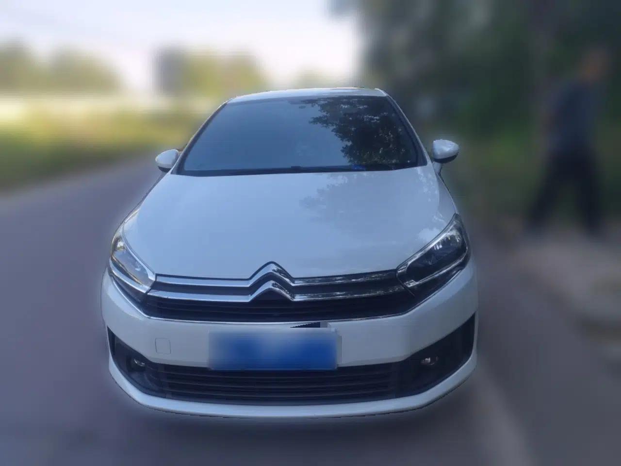 Citroen C4 Sega 2018 1.6L Manual Comfort Model — миниатюра 2