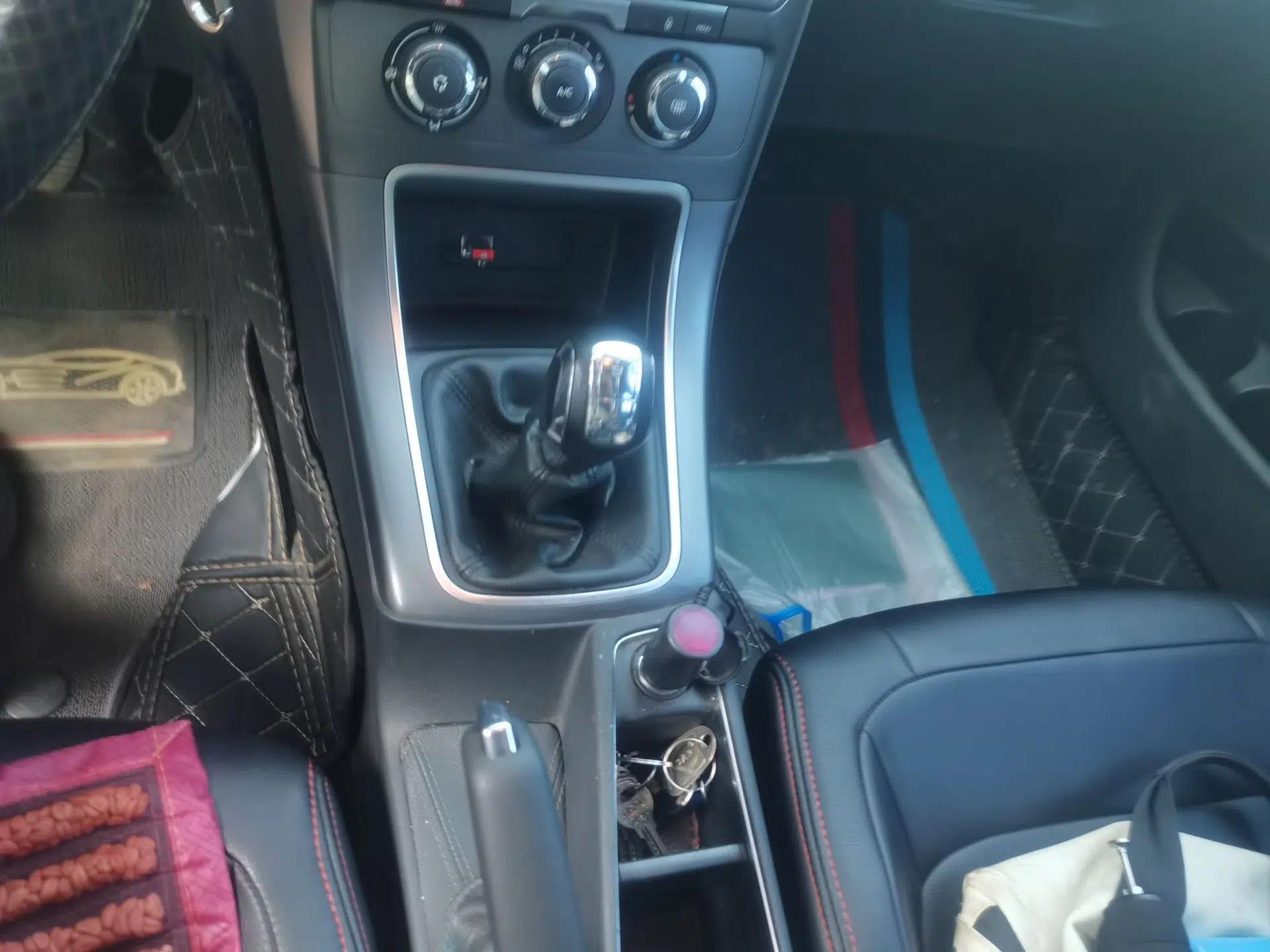 Citroen C4 Sega 2018 1.6L Manual Comfort Model — миниатюра 14