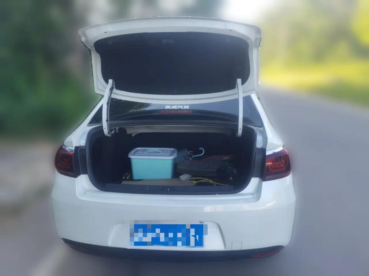 Citroen C4 Sega 2018 1.6L Manual Comfort Model — миниатюра 19