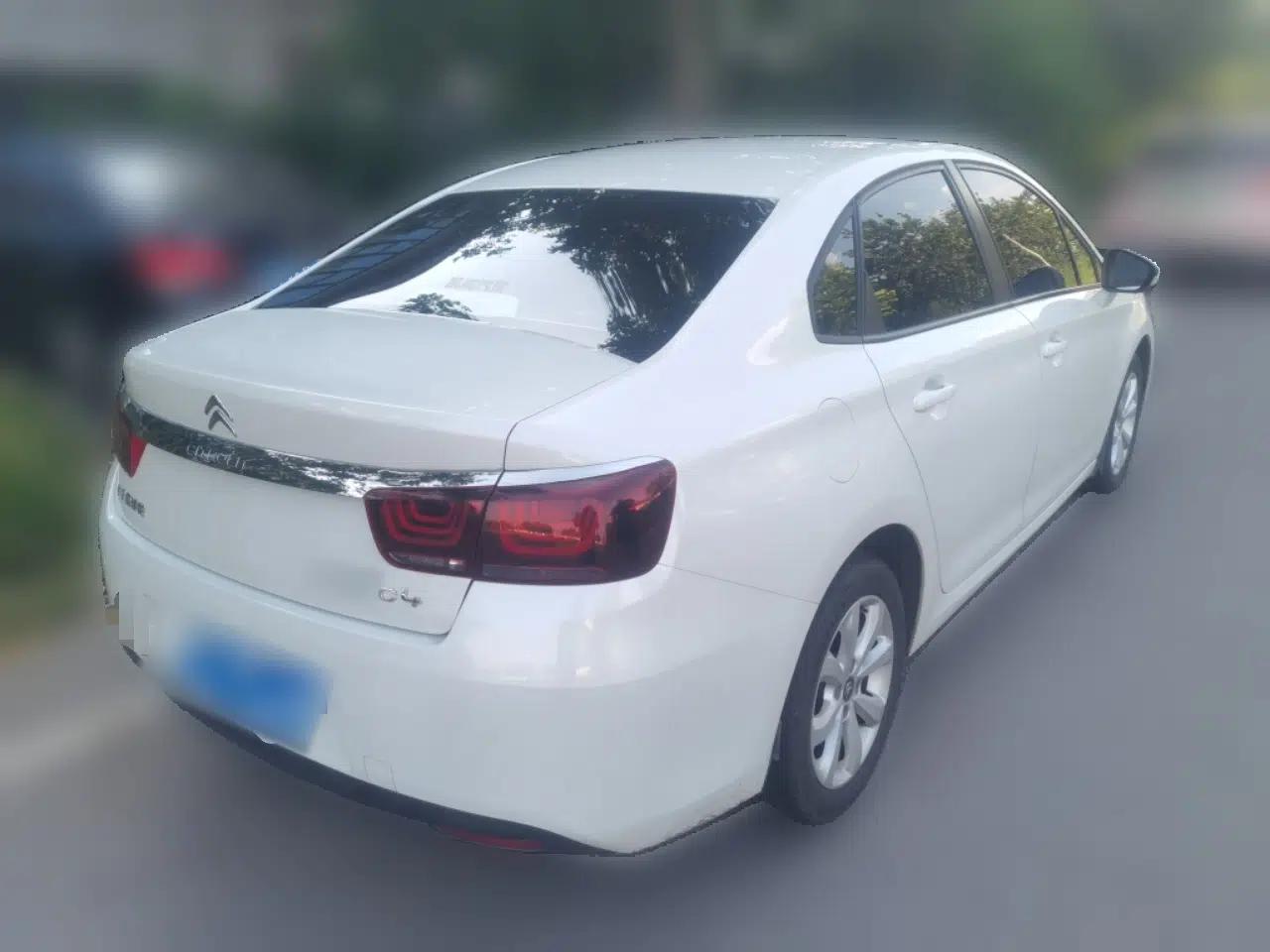 Citroen C4 Sega 2018 1.6L Manual Comfort Model — миниатюра 6