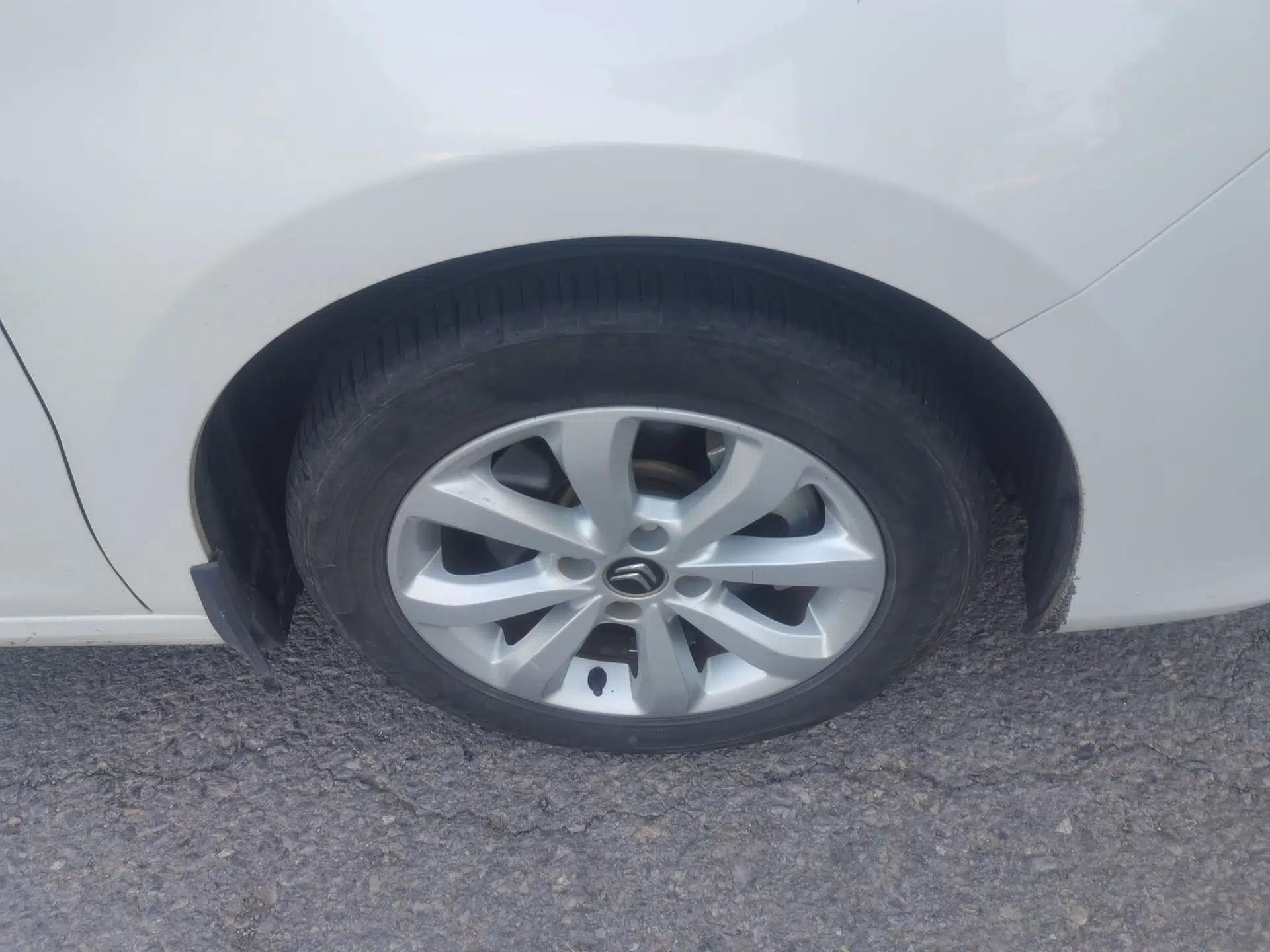 Citroen C4 Sega 2018 1.6L Manual Comfort Model — миниатюра 8