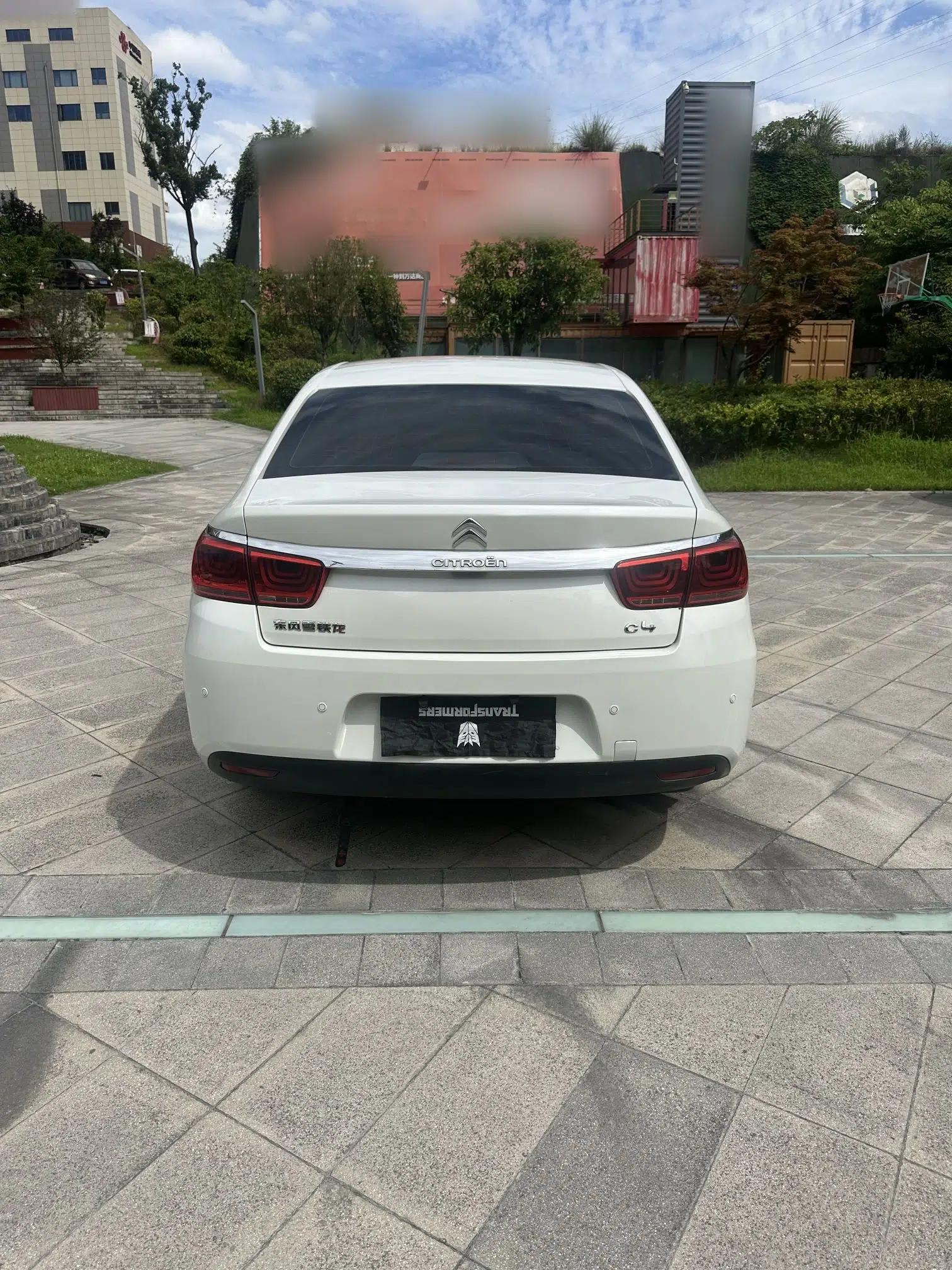 Citroen C4 Sega 2016 1.6L Manual Comfort Model — миниатюра 14