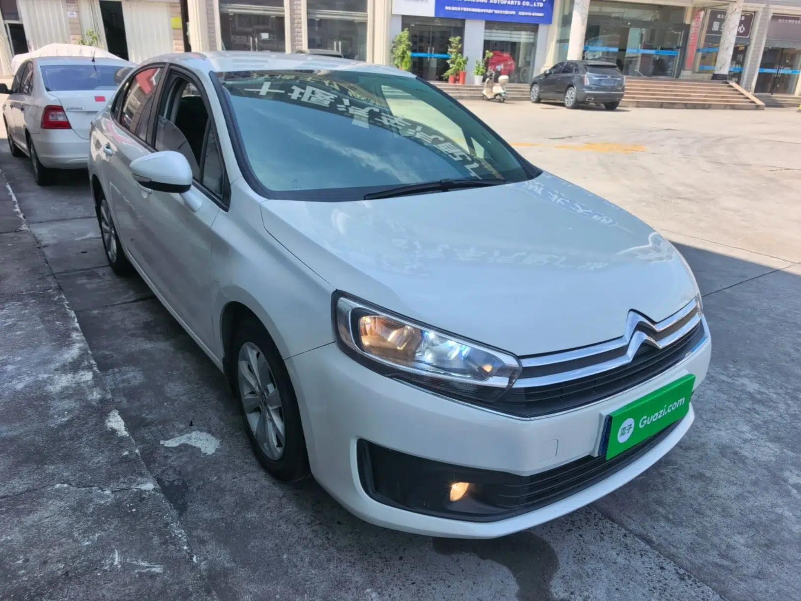 Citroen C4 Sega 2016 1.6L Manual Comfort Model — миниатюра 3